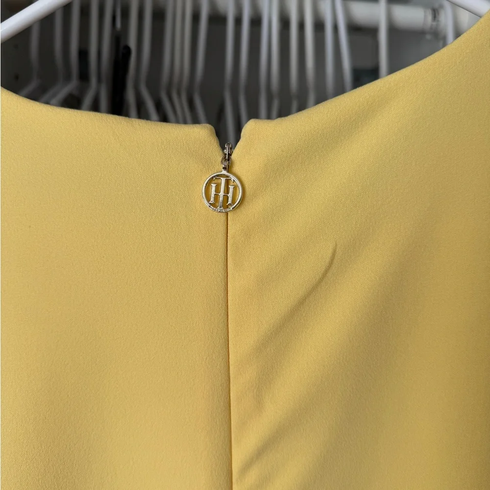 Tommy Hilfiger Yellow Short Sleeve Dress with White Trim - Picture 4 of 7